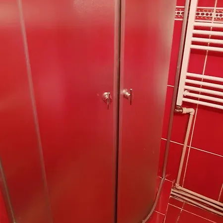 Csikos Apartment *